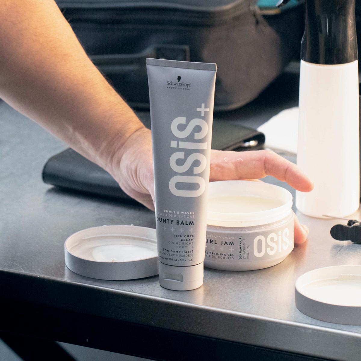 Crème Riche Cheveux Bouclés BOUNTY BALM Osis+