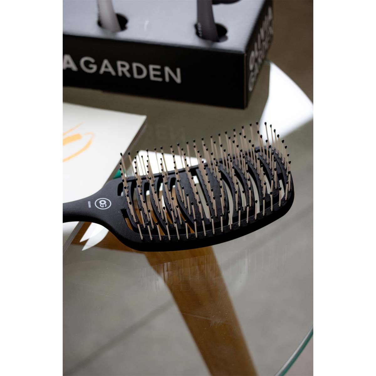 Brosse Essential Care Flex Matt Black pour cheveux épais