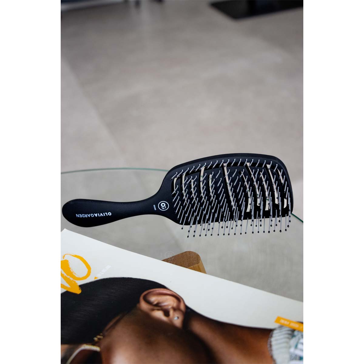 Brosse Essential Care Flex Matt Black pour cheveux épais