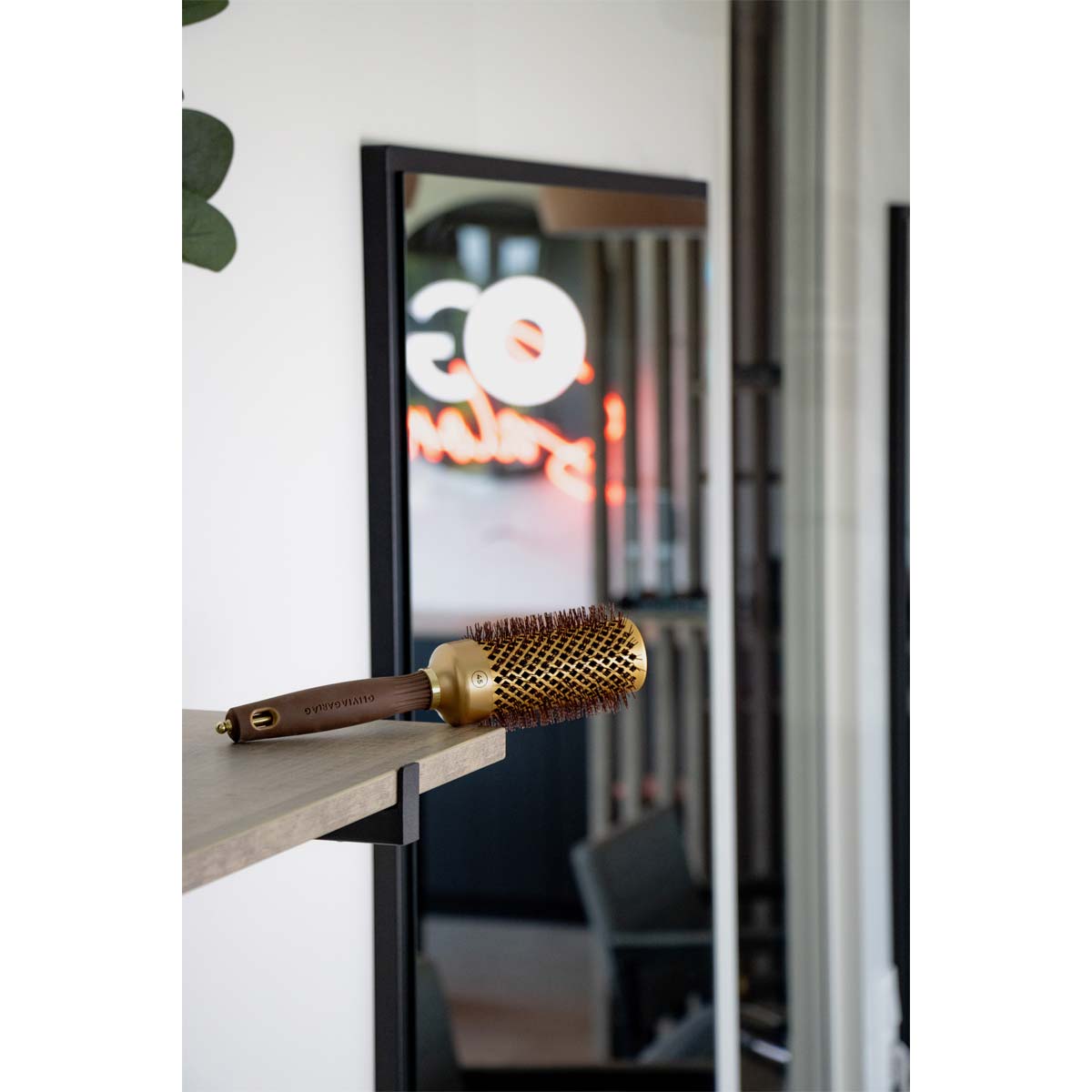Expert Blowout Shine Gold & Brown Brush