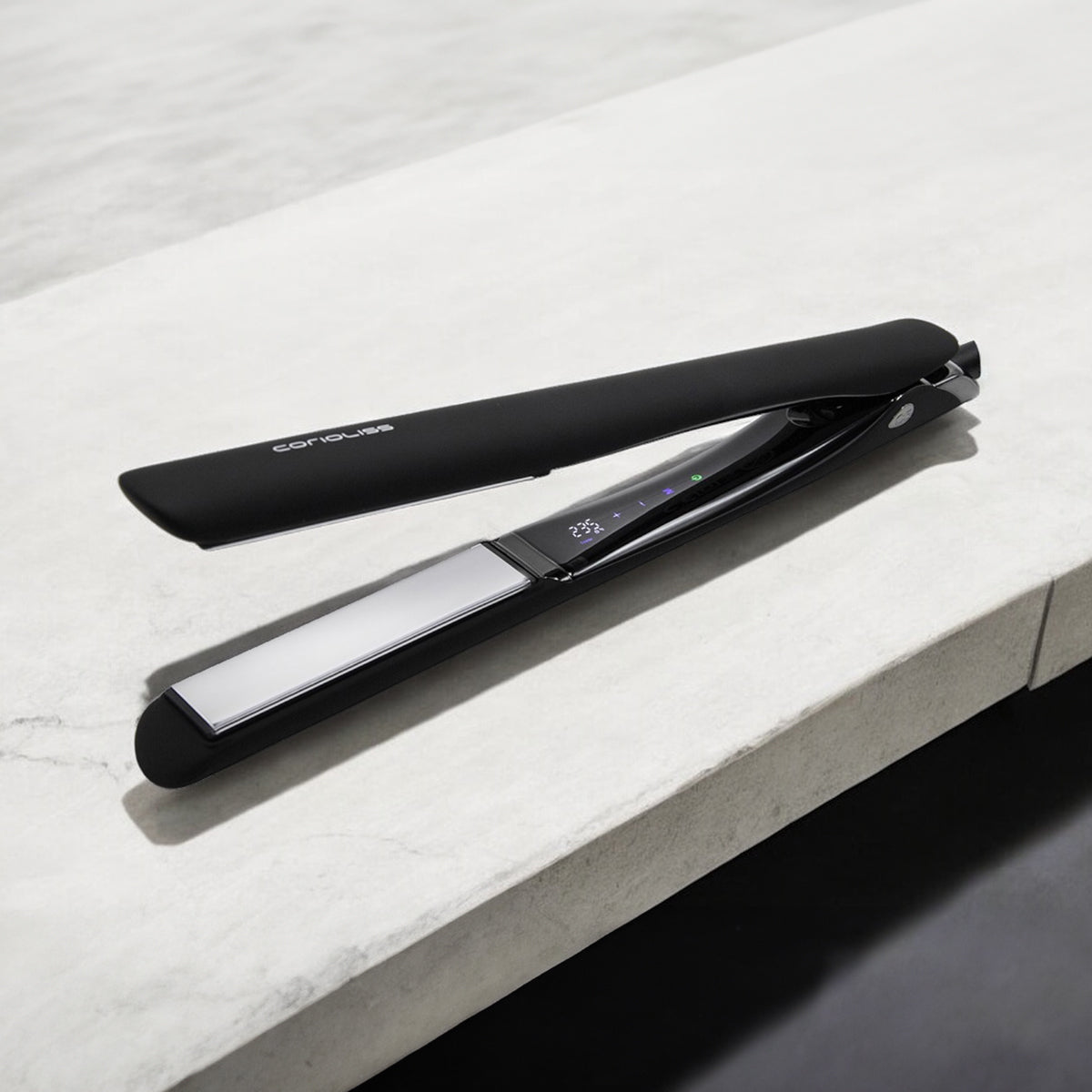 C5 Black Soft Touch Chrome Straightener