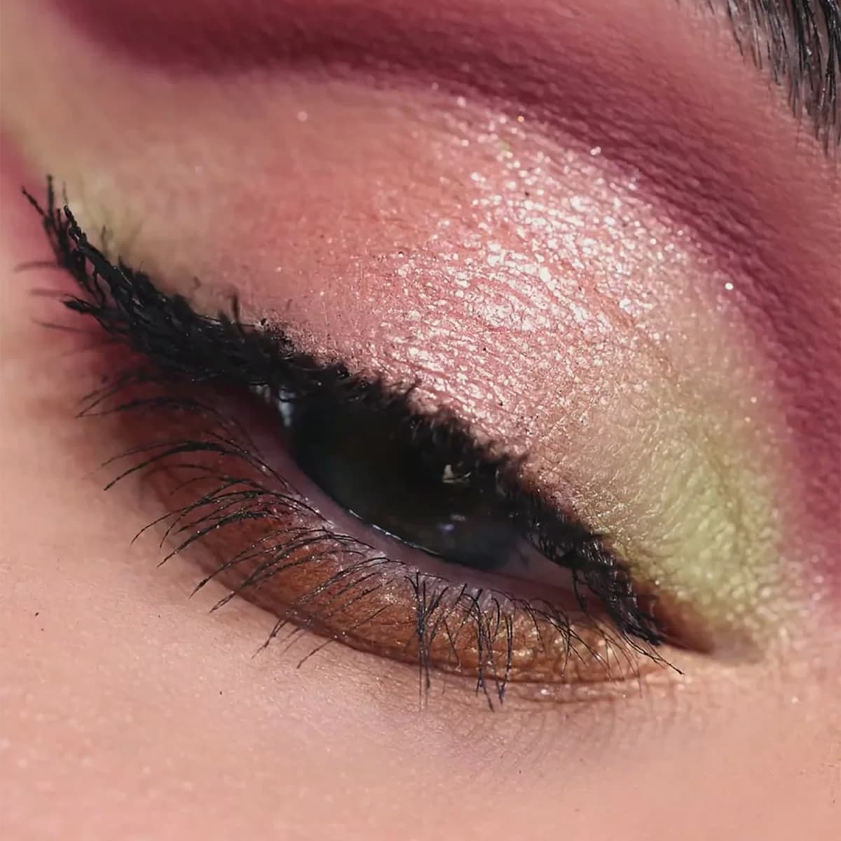 Private Dream Eyeshadow Palette