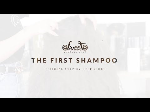 THE FIRST Smoothing Shampoo